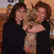 Wilbur's Family - Linda and Estelle